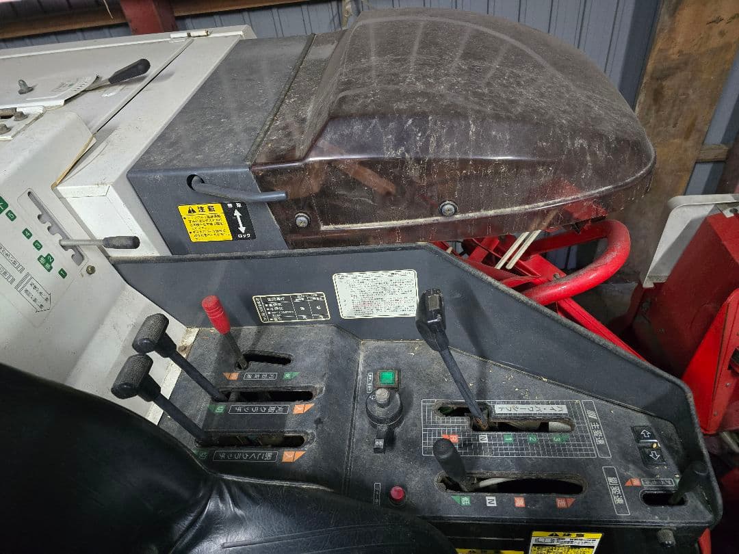 コンバイン CA215 20馬力 引取り限定 袋取り こぎ深さ自動 動作異常なし