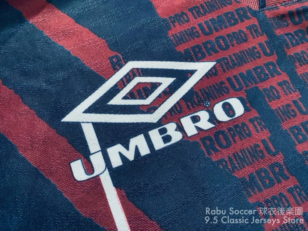 ウンブリア 90s トレーニング ユニフォーム