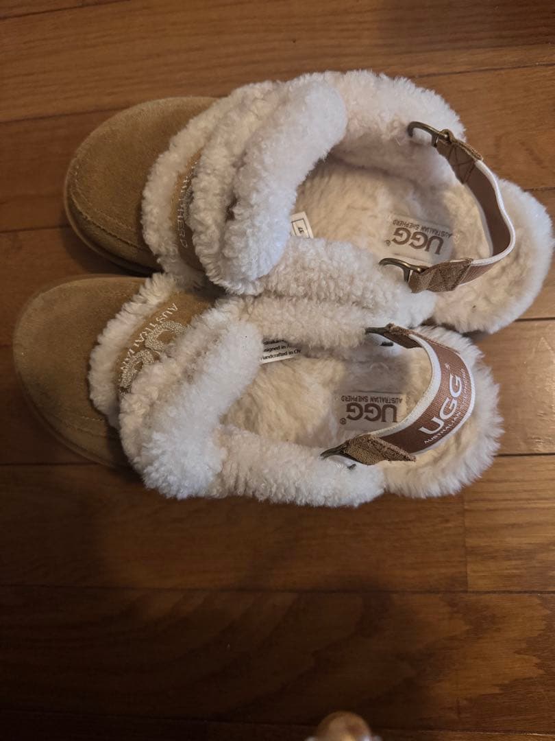 UGG ムートンサンダル/スリッパ 23.5〜24.5cm目安