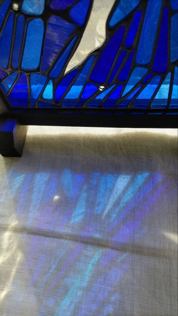 ステンドグラスパネル 「いるかのいるうみ」