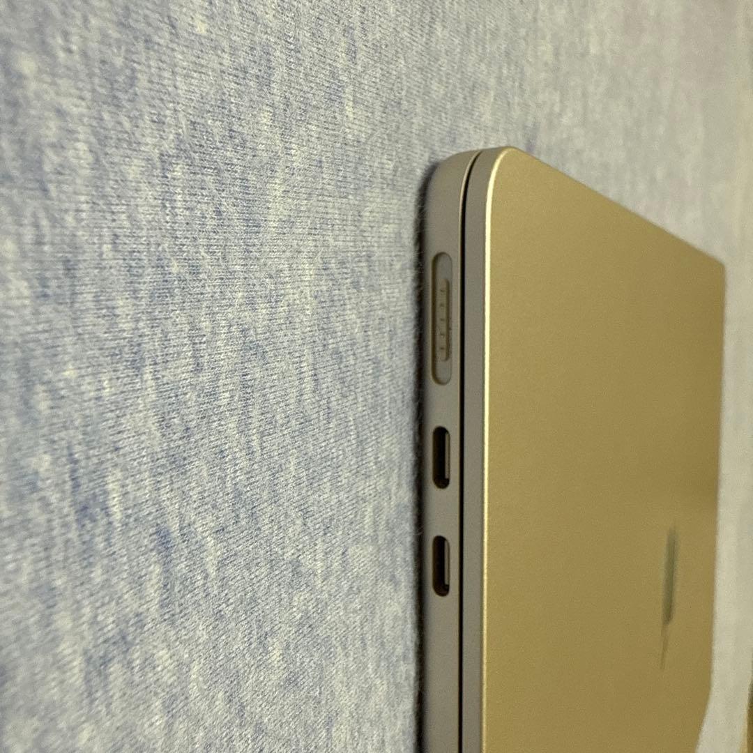 【美品】MacBookAir M2メモリ8GB ストレージ256GB 2022