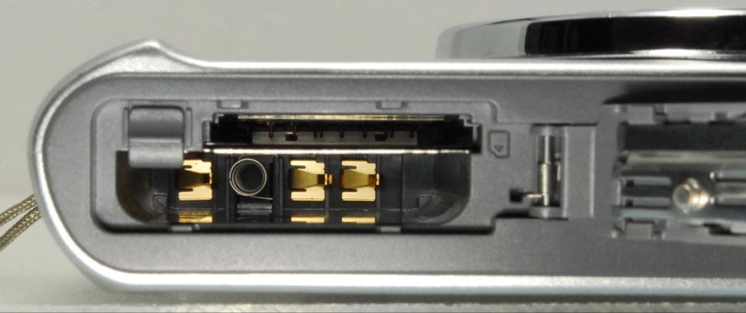 CASIO EXILIM EX-ZS180 ❤️スマホ転送 動作確認済 シルバー