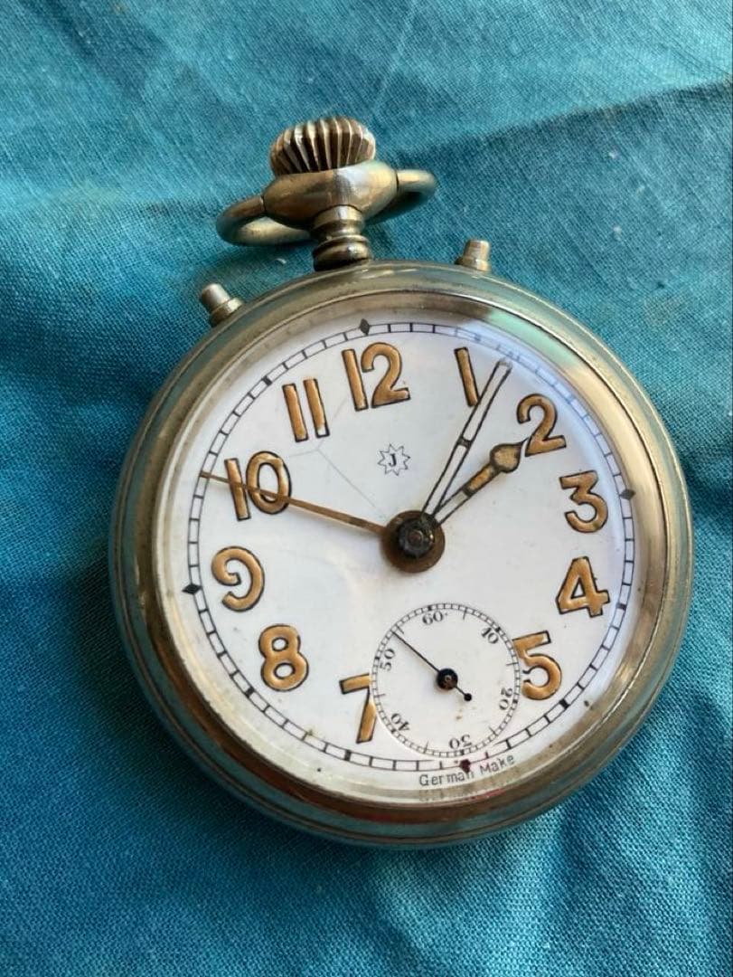 【専用ページ】ユンハンス　懐中時計　稼働品　軍用　アラーム機能付