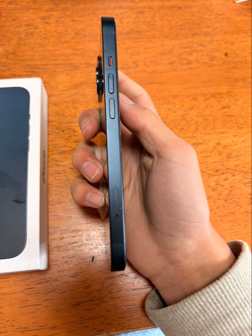 Apple iPhone 13 ミッドナイト　256GB