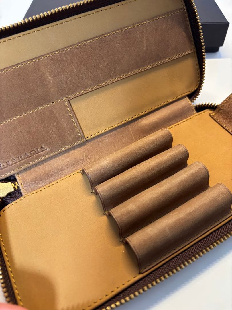 Bahagia&Craft ラウンドジップペンケース