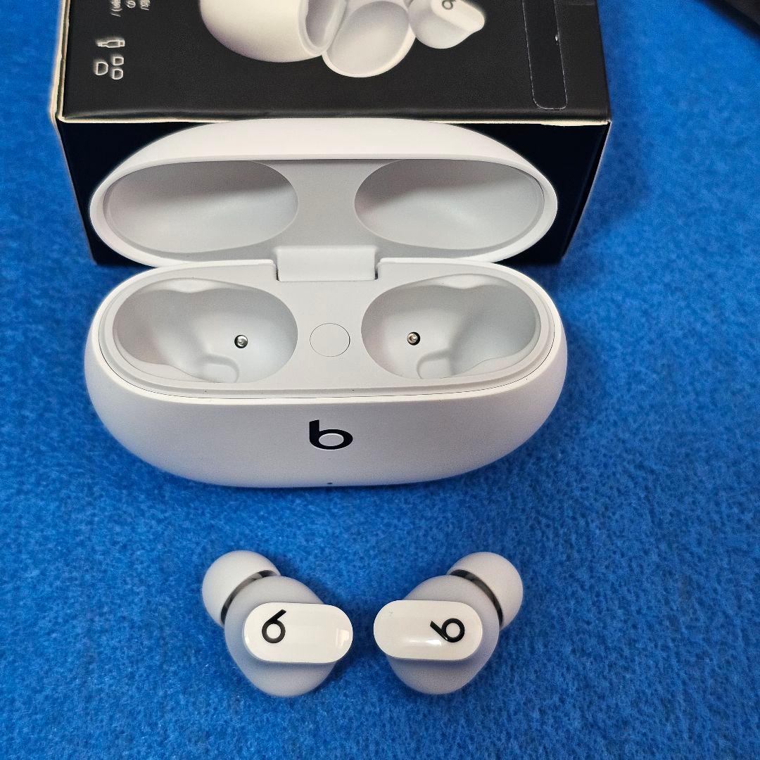 【ほぼ未使用】Beats Studio Buds