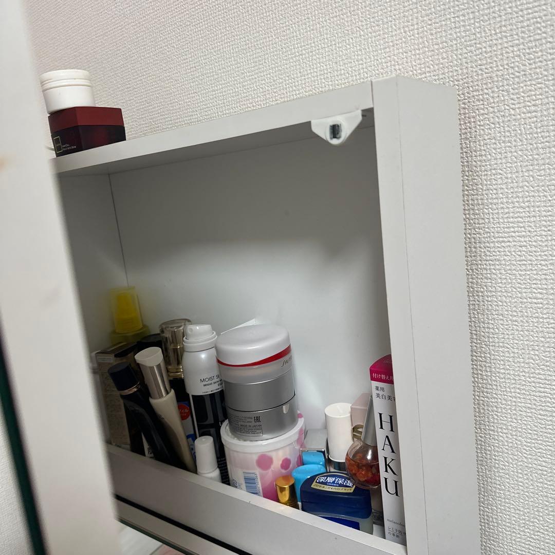 ホワイト木製ドレッサー 引き出し付き