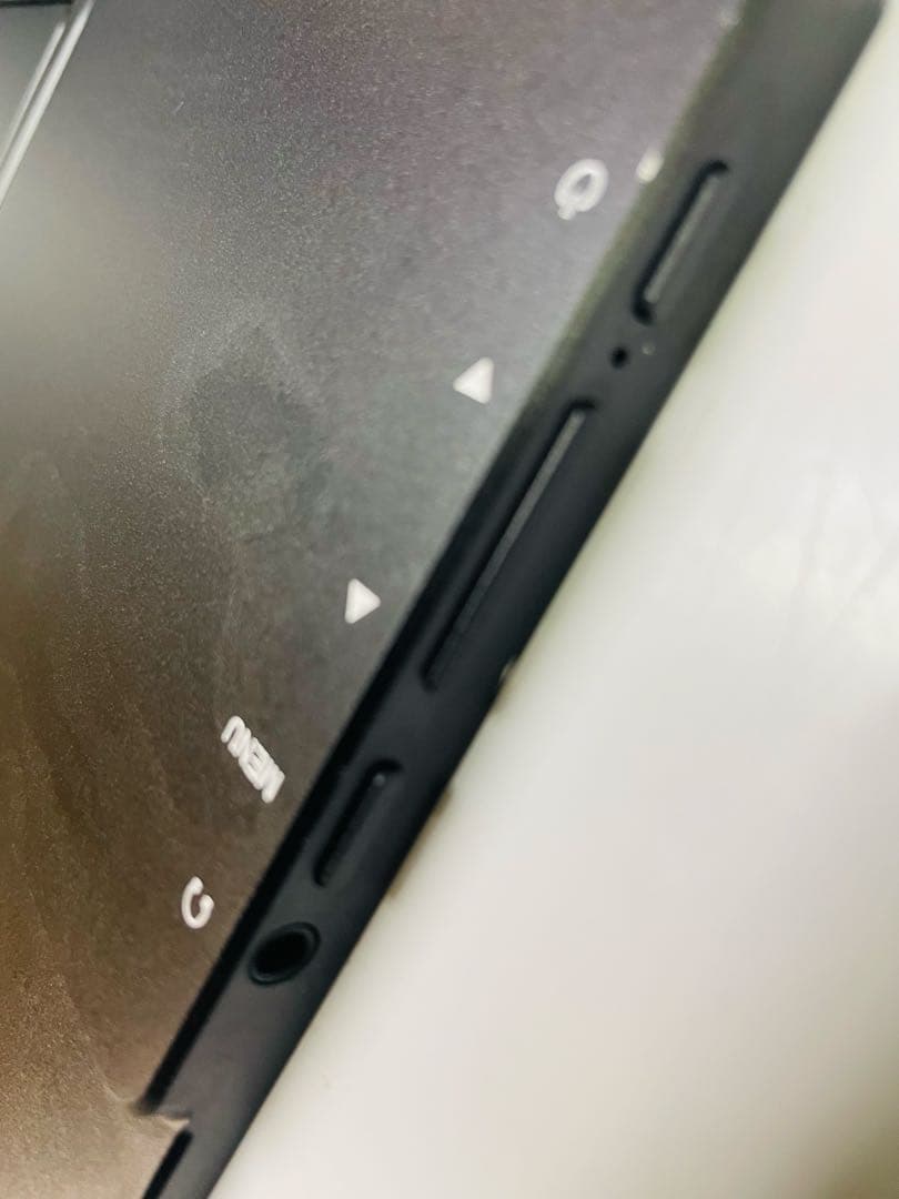 超薄型モバイルモニター InnoView 15.6インチ