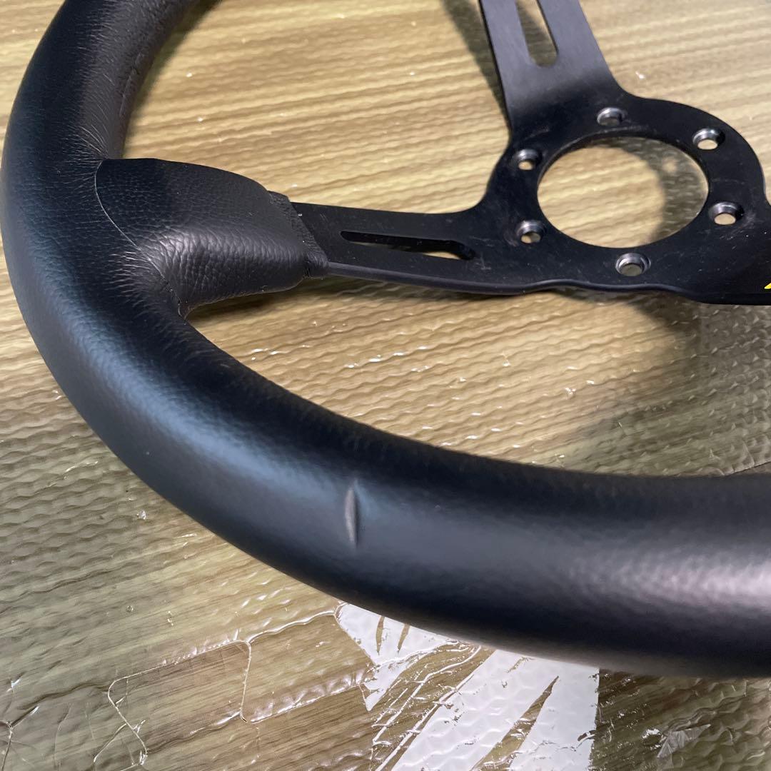 momo ステアリング MOD.08 35バイト BK M-58