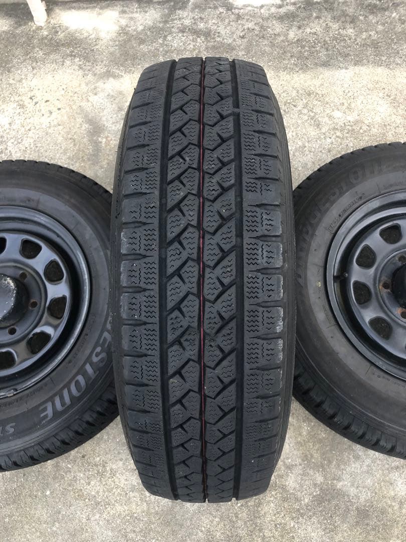 スタッドレスタイヤ 15インチ デイトナ DAYTONA ハイエース VL1