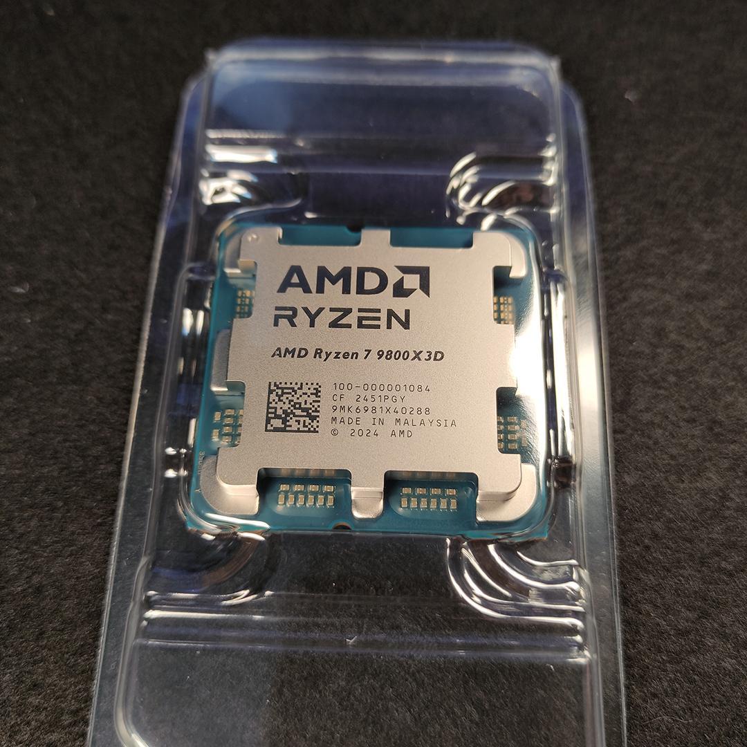 AMD Ryzen 7 9800X3D【動作確認済み】