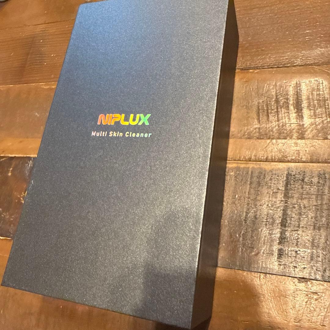 NIPLUX Multi Skin Cleaner 美顔器