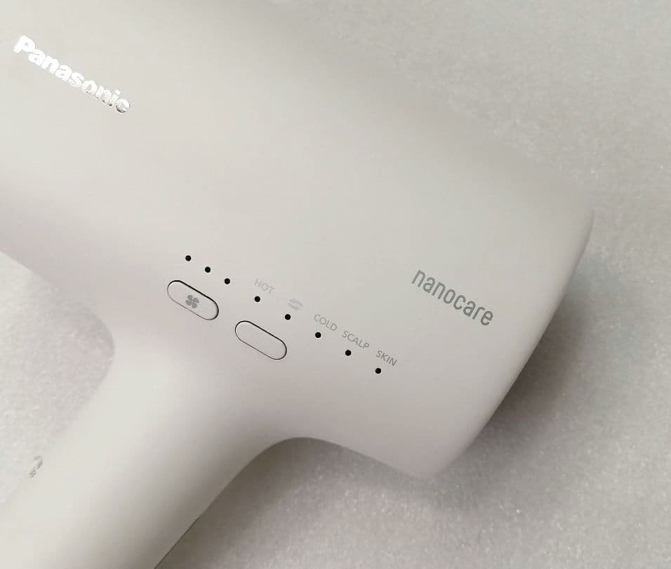 23年製パナソニック 　PANASONIC　ドライヤー　EH-NA0J 　47