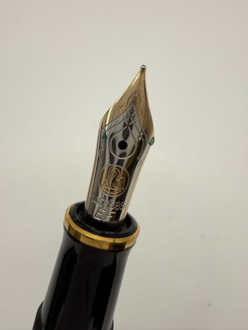 ペリカン　万年筆 585 箱あり