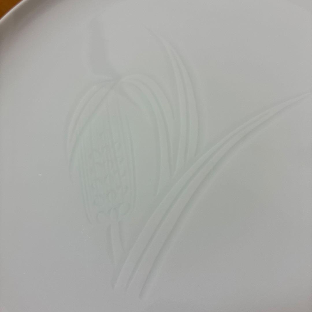 専用！　　【箱なし】人間国宝　井上萬二　白磁　皿　稲穂柄　有田焼　2枚まとめ売り