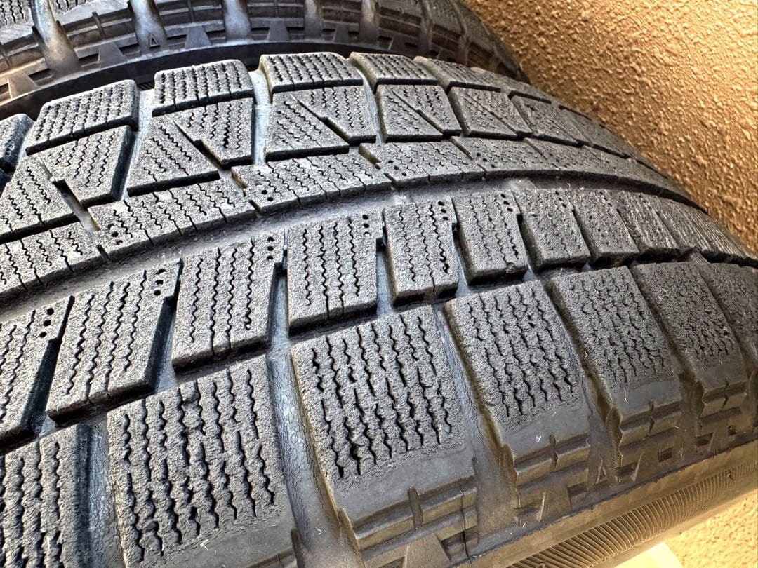 R60 ミニ クロスオーバー 16インチ 純正スチールホイール + スタッドレス