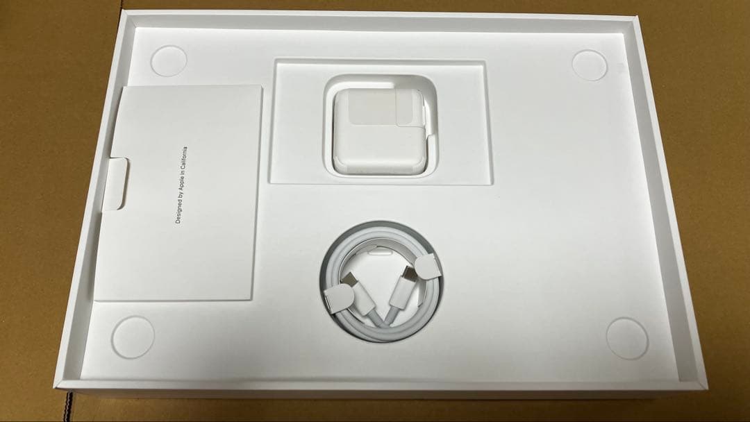 美品 MacBook Air 2020 M1 16GB SSD2TB