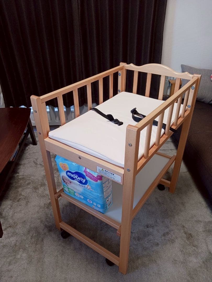 オムツ交換台　ヤマサキ