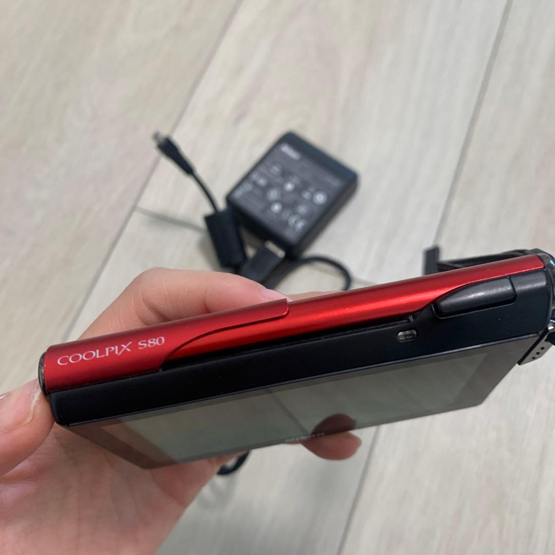 Nikon コンパクトデジタルカメラ レッド 充電器付き