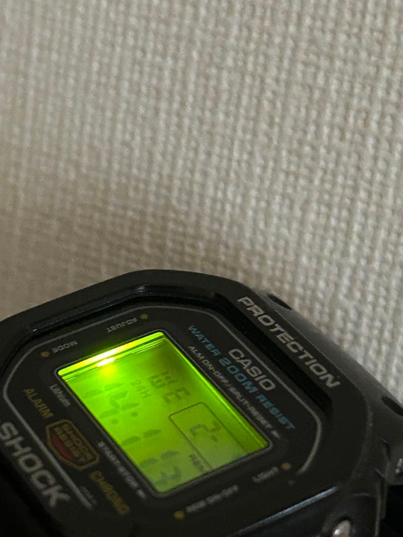 G-SHOCK DW-5600C スピード 200M スクリューバック　豆球緑