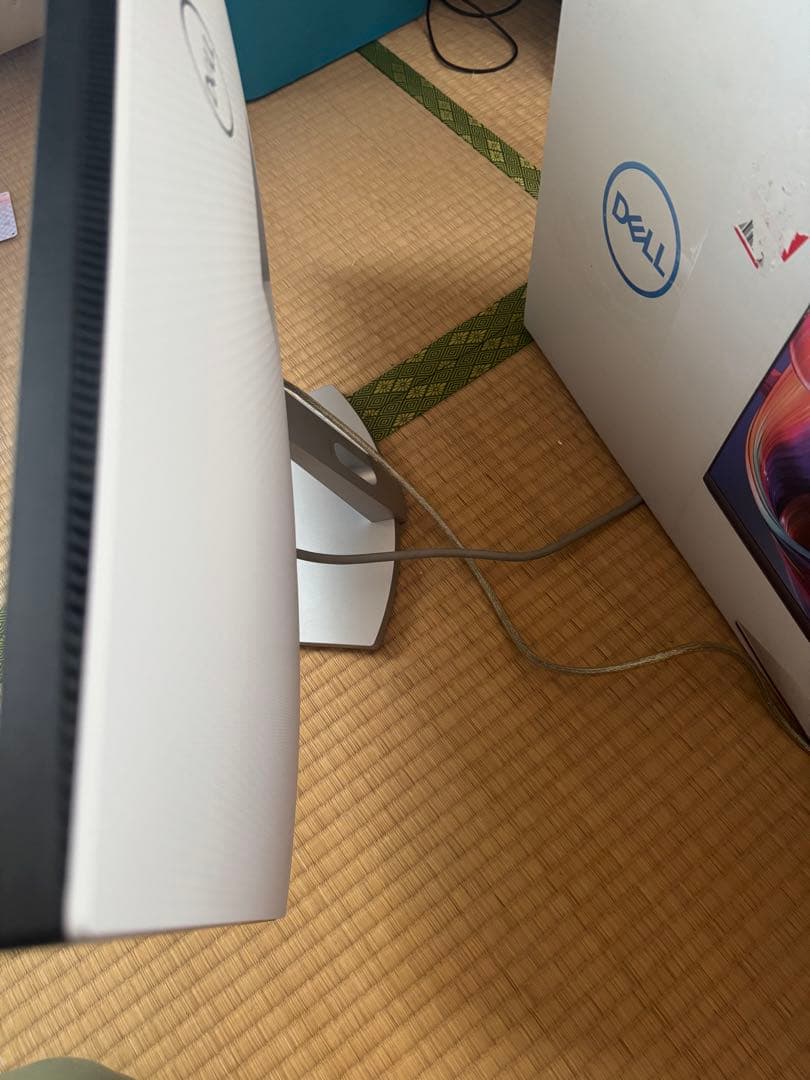 DELL S2721Q 27インチ 4K モニター 本体