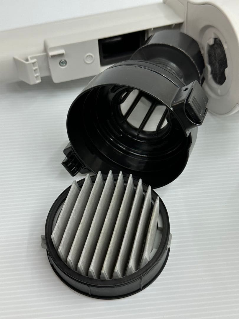 28分　ダスト 純正バッテリー付き　Panasonic 掃除機　MC-SB33J