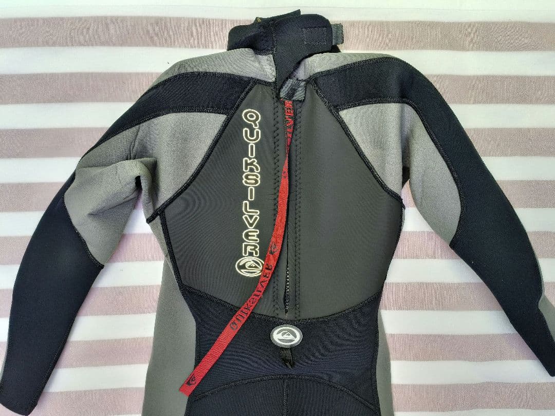 クイックシルバー　XS　ウェットスーツ
