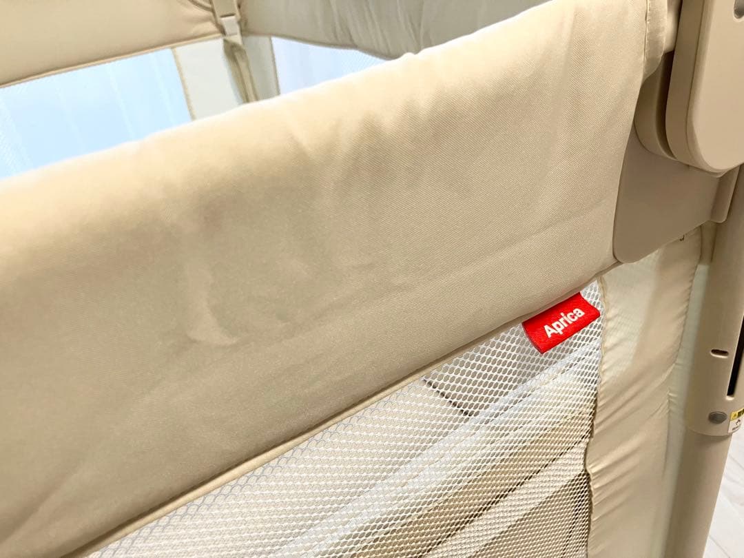 Apricaココネルエアー/ミルクホワイト