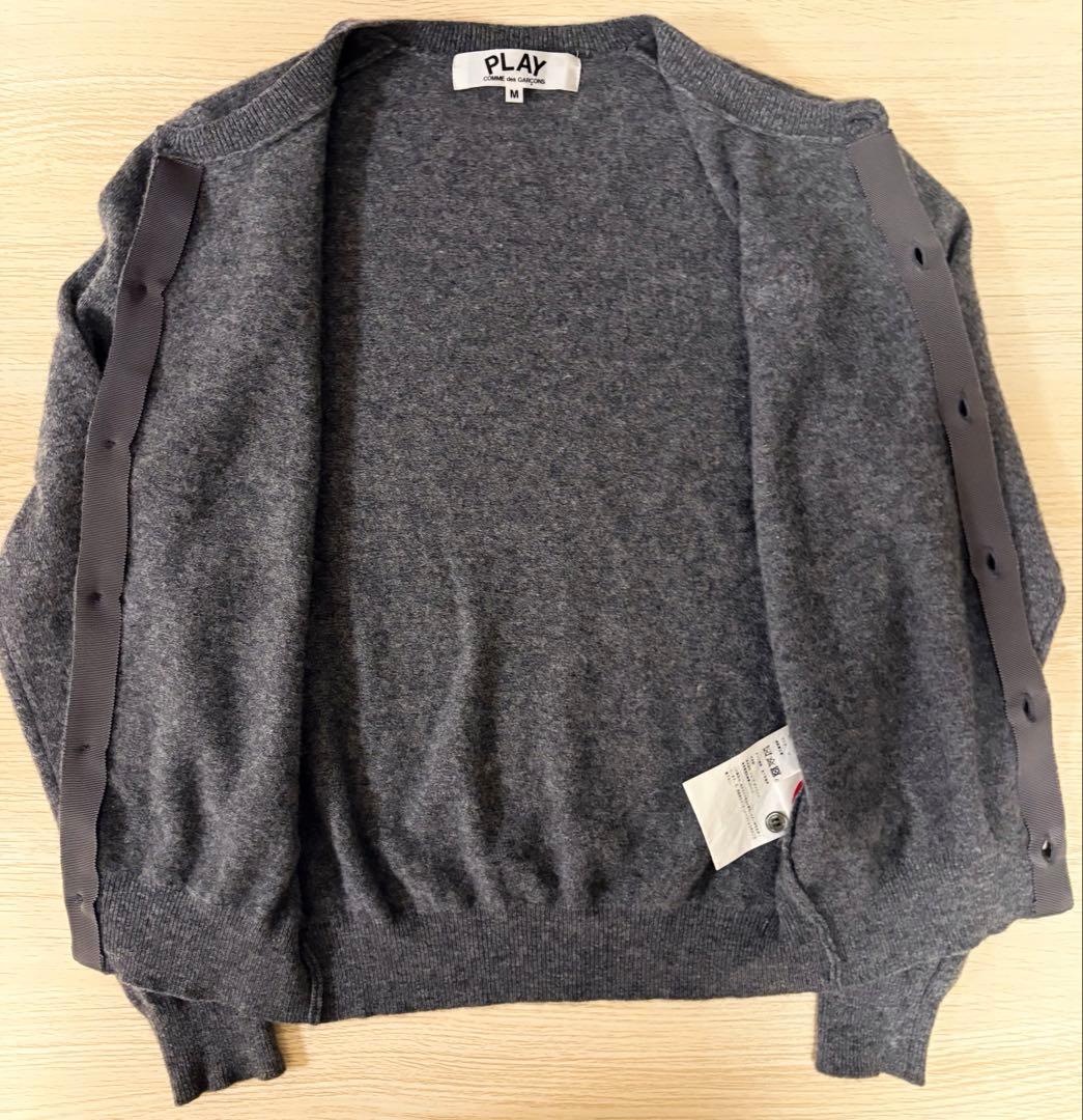 PLAY COMME des GARÇONSグレー カーディガン ハート刺繍 M