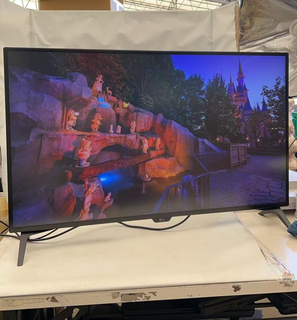 B*n様 LG 4Kモニター ディスプレイ 43UD79T-B 42.5インチ