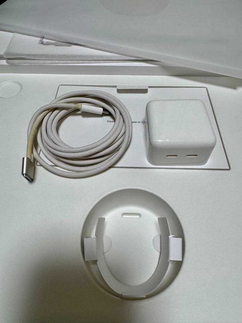 Macbook Air(M2) 512GB/8GB スターライト付属品完備