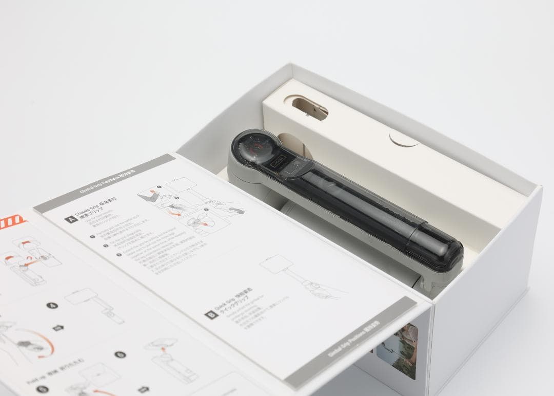 【美品】Insta360 Flow スマホ用ジンバル 3軸手ブレ補正 AI追尾