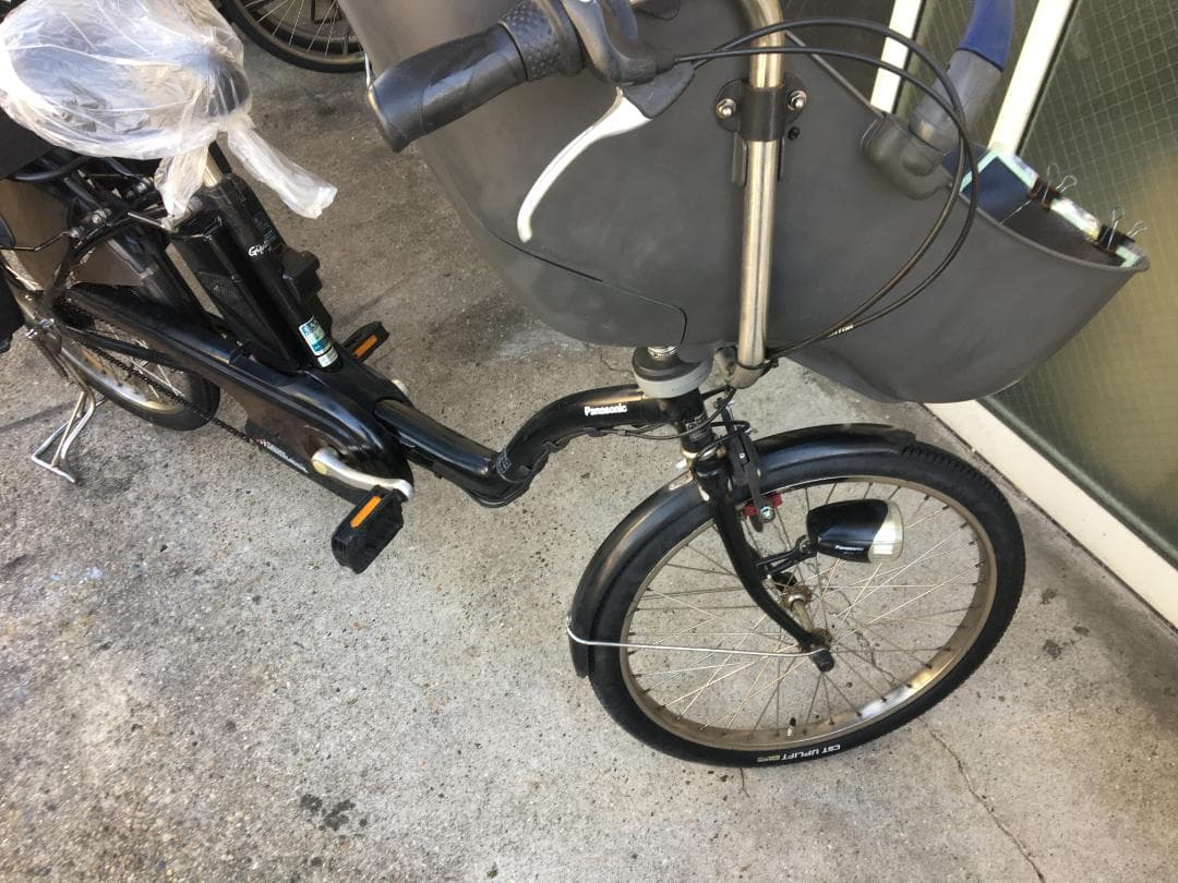 地域限定送料無料　ギュットミニ　三人乗り　8,9AH　黒　神戸市　電動自転車