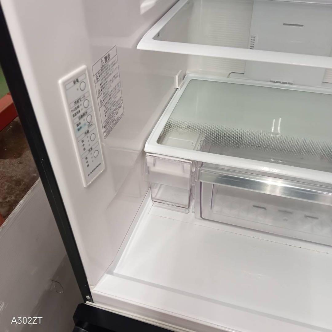 462 日立　大型冷蔵庫　300L強　小型　家庭用　右開き　自動製氷　3ドア