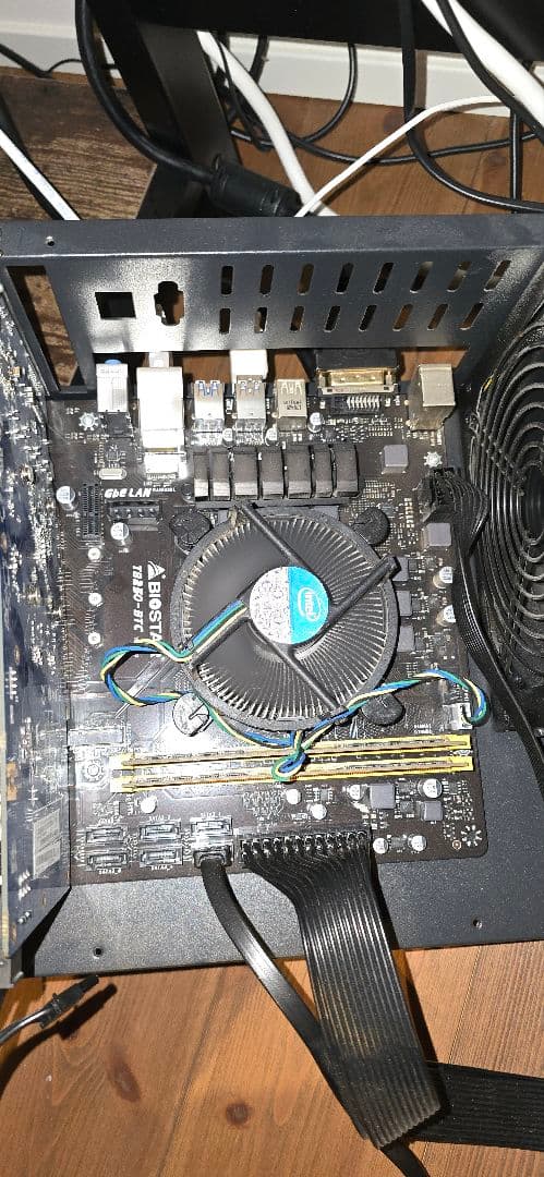 マイニングリグ　Windows10 Pro マイニング　自作　PC　ビット