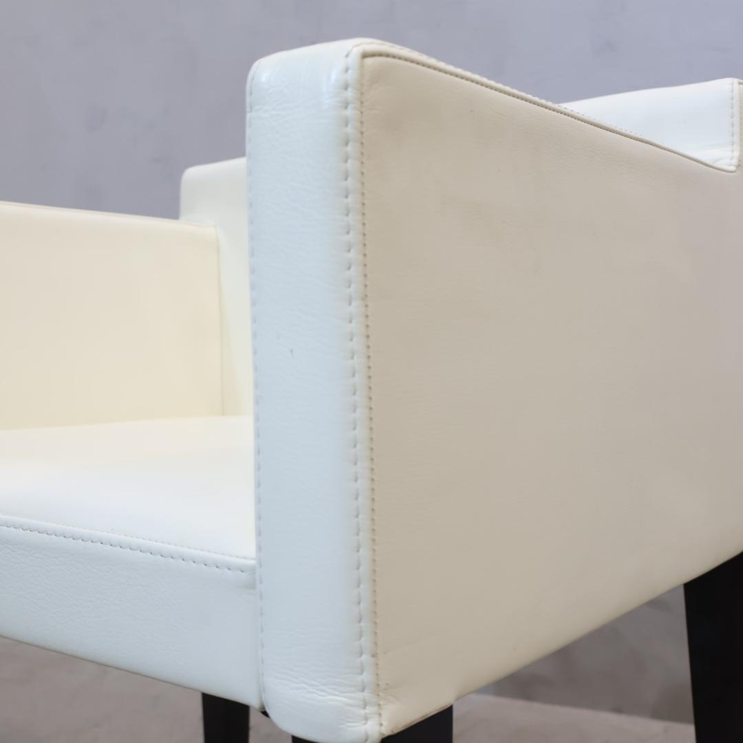 カッシーナ カトリーヌ・メミ アームチェア ダイニングチェア 革 ラウンジチェア