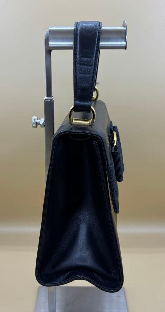 Salvatore Ferragamo ヴァラ リボン レザー ハンドバッグ