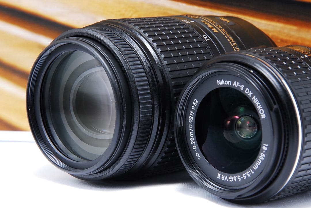 Nikon デジタル一眼レフカメラ D5500 ダブルズームキット Wi-Fi