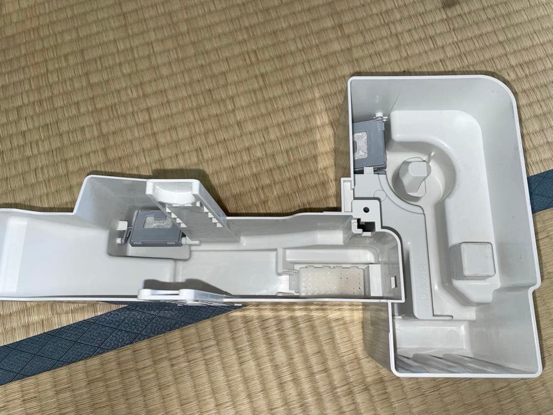 フィルタ新品❗️ 最上位機種❗️23年製空間除菌脱臭機ジアイーノF-MV5400