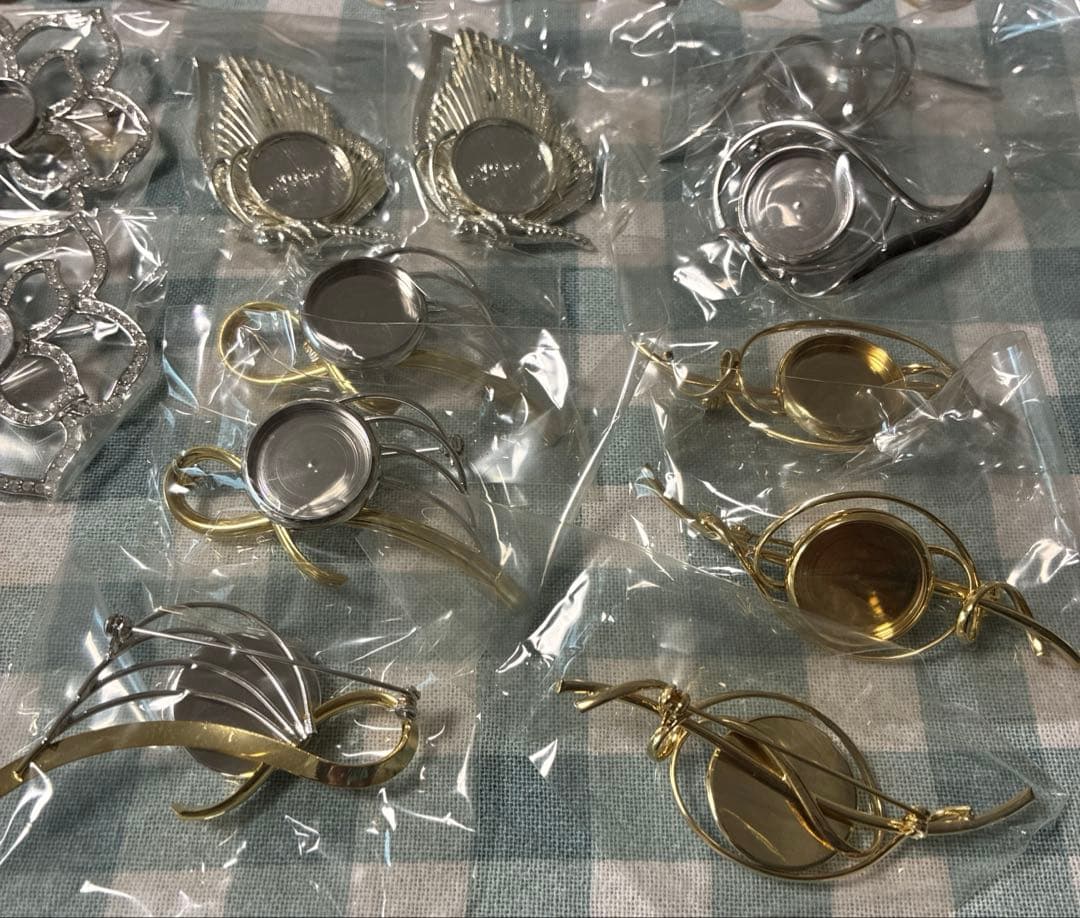 アクセサリーパーツ