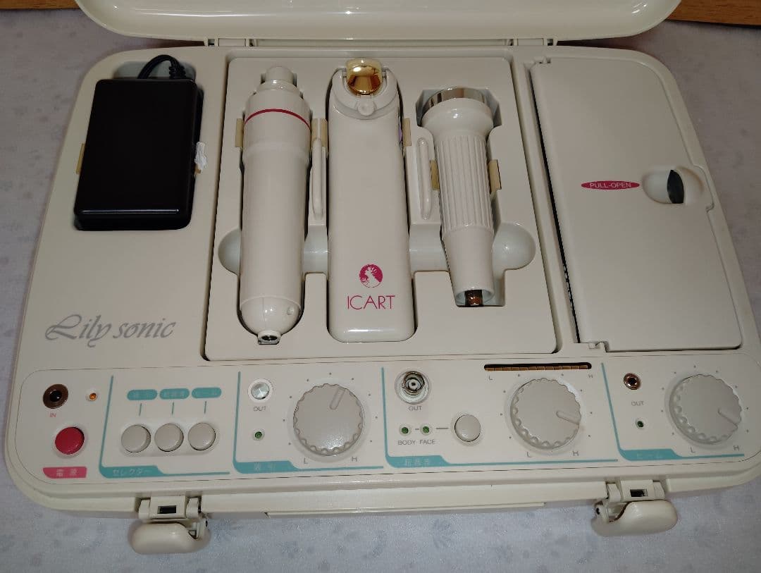 サミット・リリーソニック★超音波・吸引・イオン導入・クリーンビーム多機能美顔器③