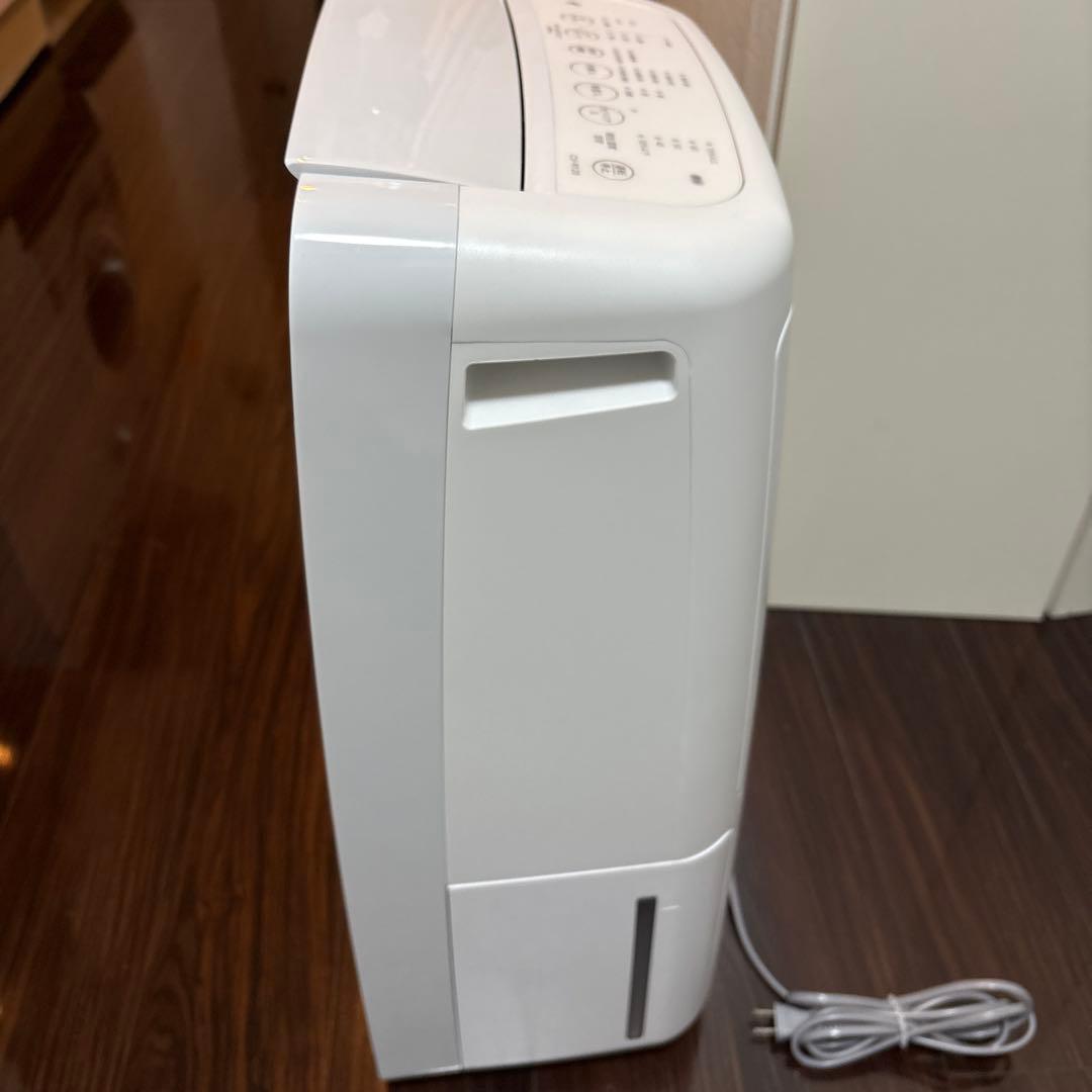 2024年製　除湿衣類乾燥機　SHARP CV-R120-W