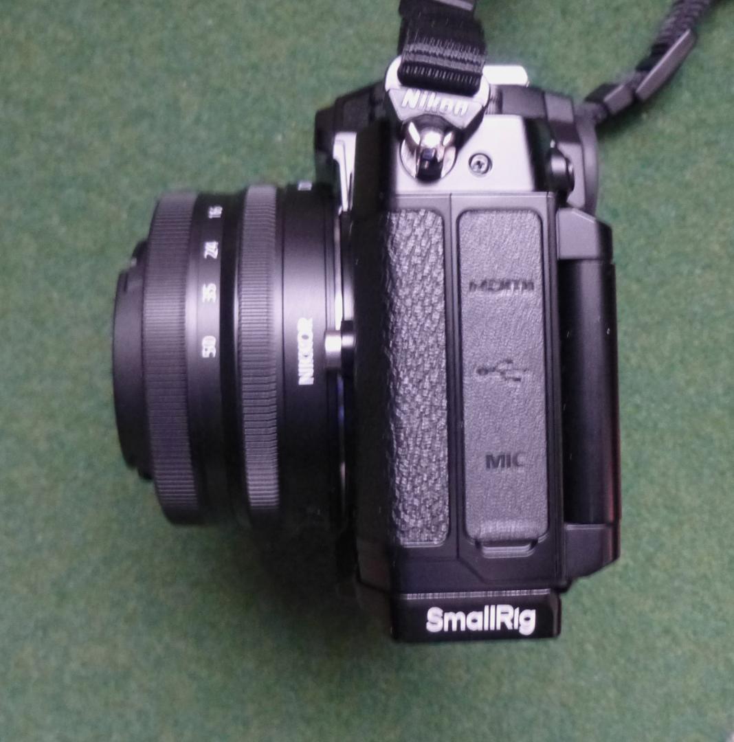 美品　Nikon Z fc ミラーレス一眼 レンズキット　おまけ付き