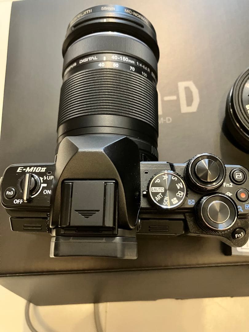 OLYMPUS オリンパス　OM-D E-M10 Mark II