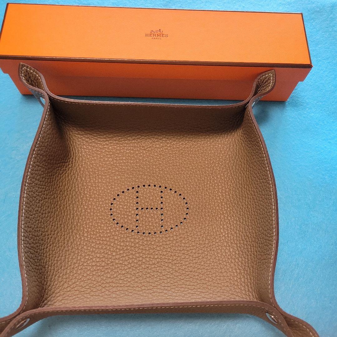 HERMES　エルメス　ヴィドポッシュレザートレー【新品未使用】