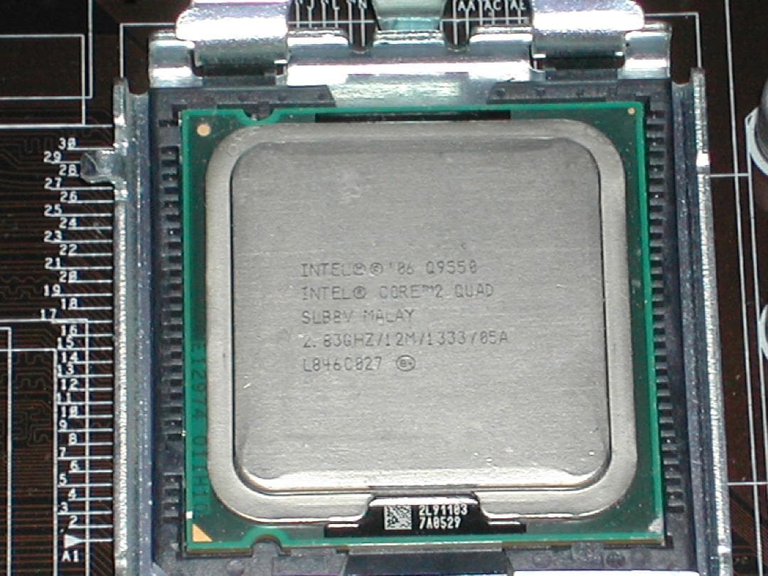 CPU付き　ASUS　P5Q LGA775