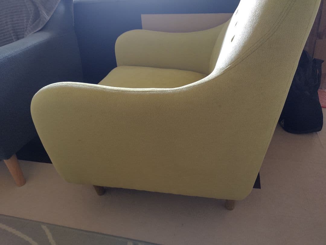 爽やか淡いライム色ソファピスタチオワンシータKEYUCAケユ黄緑グリーンパステル