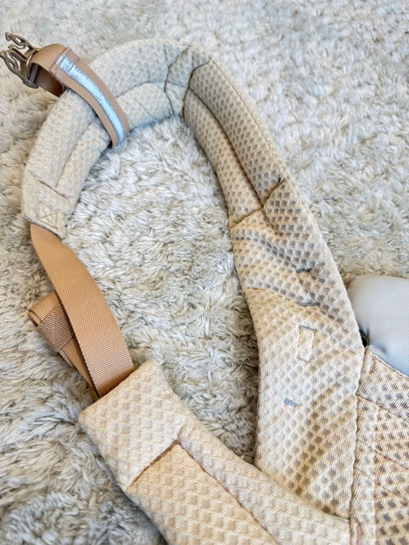 エルゴベビー オムニブリーズ メッシュ サンドベージュ