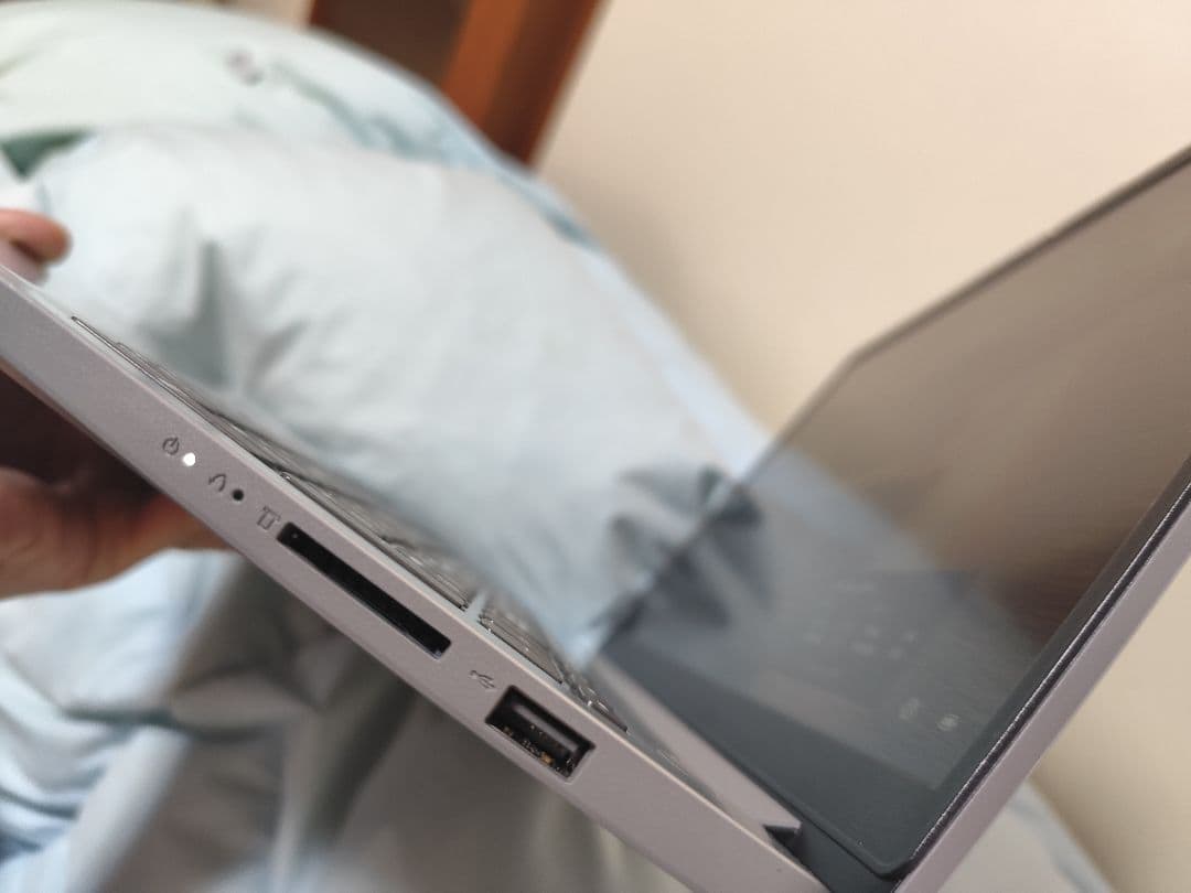 ナ*い様 ゆ*ロ様 Lenovo IdeaPad Slim 170 15.6イン