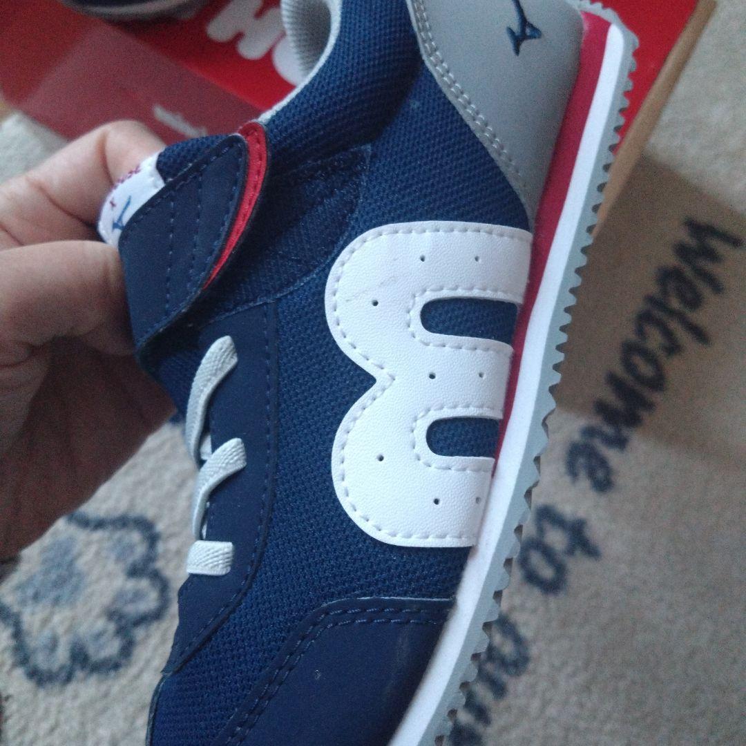 ミキハウス　ミズノ　20.5